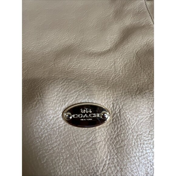 Coach Madison Isabelle Shoulder Bag Pebbled Leather Purse Cream Beige Tan - Picture 14 of 16